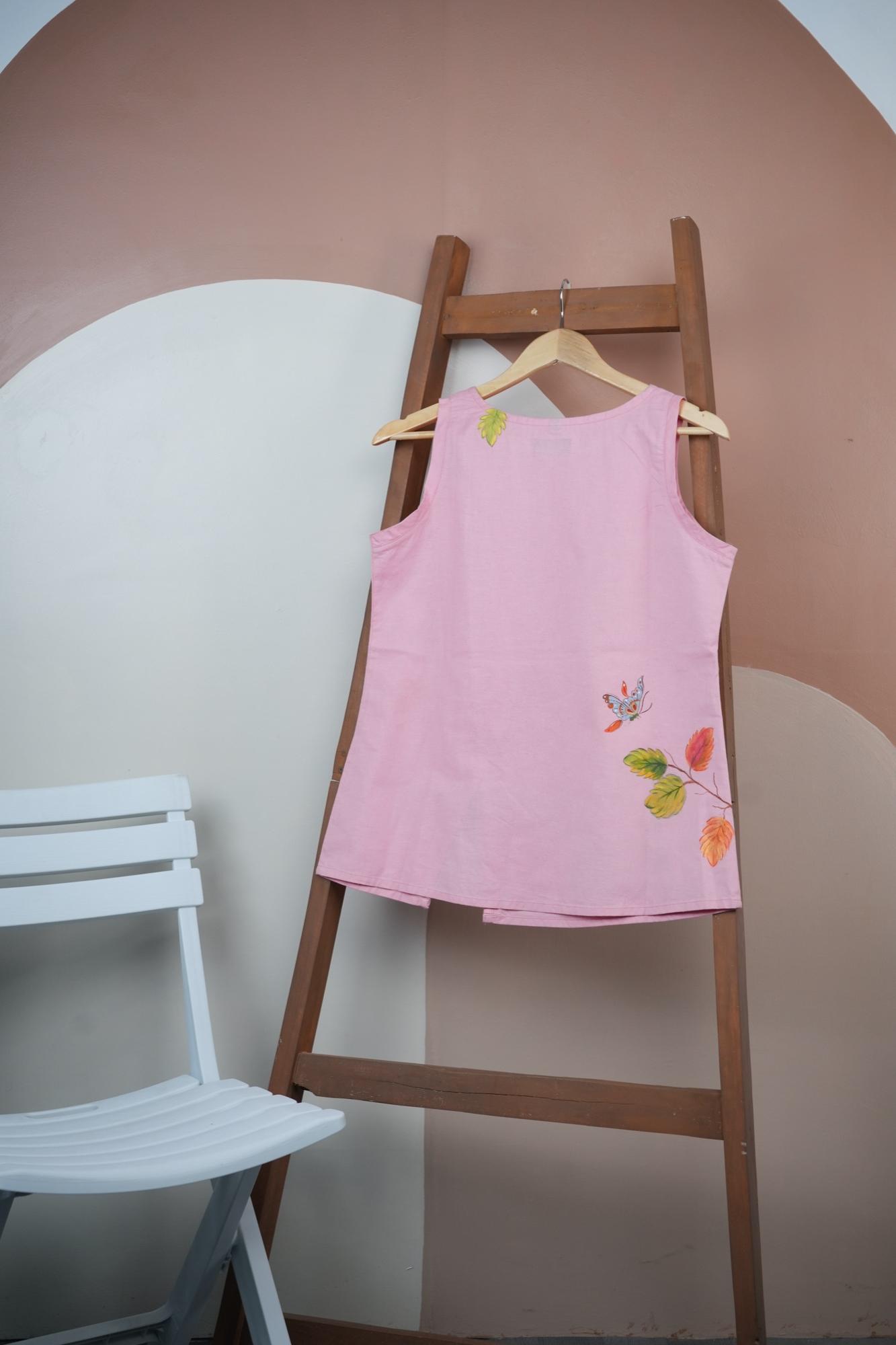 Hand-painted design